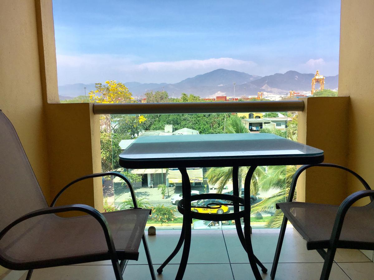Andressa Mia Apartments Manzanillo Exterior photo
